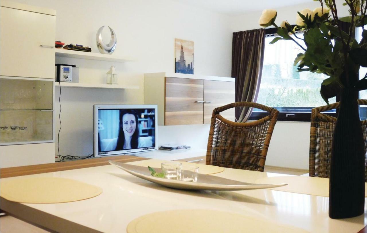 2 Bedroom Nice Apartment In Bad Pyrmont Ngoại thất bức ảnh