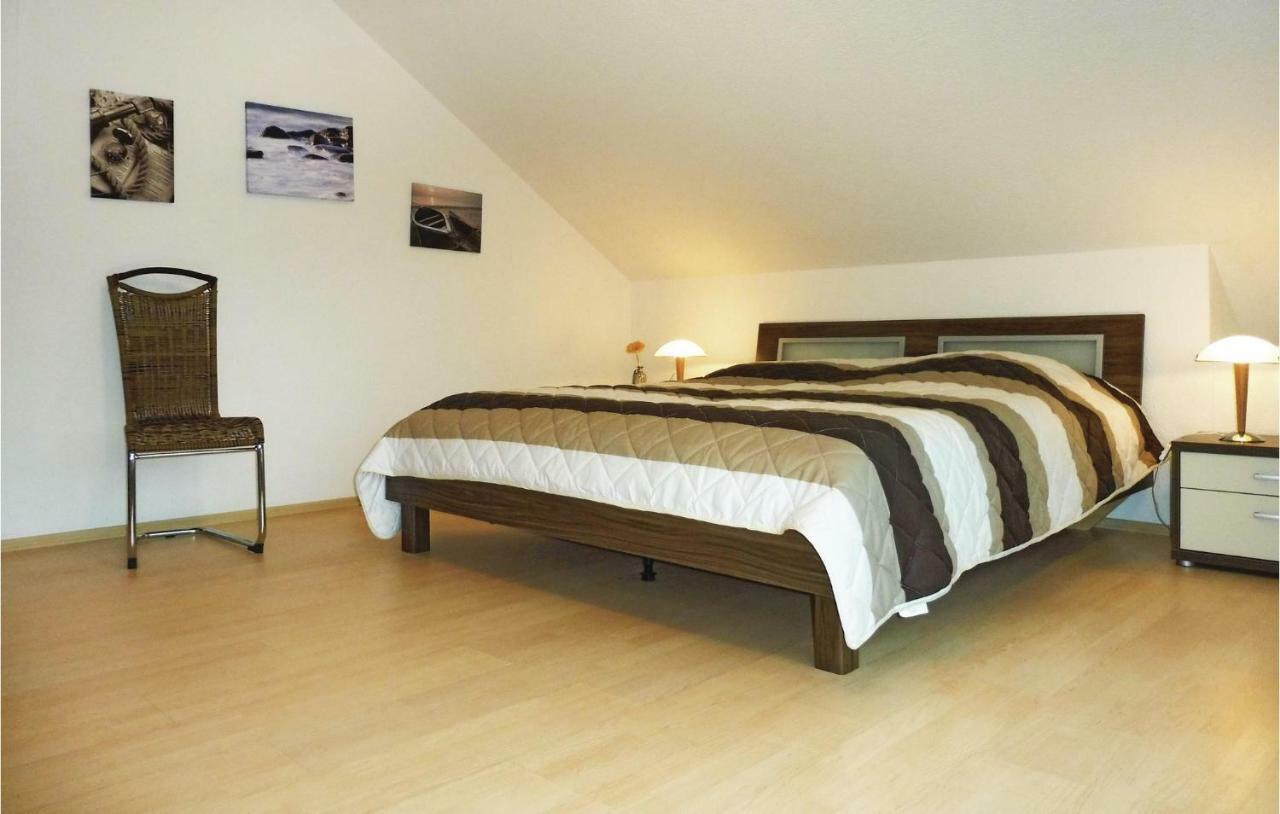 2 Bedroom Nice Apartment In Bad Pyrmont Ngoại thất bức ảnh